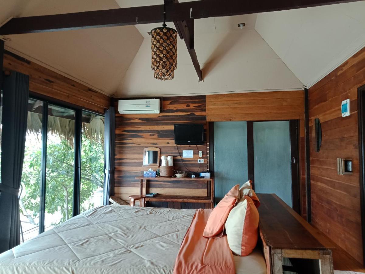 Wetlandcamp บ้านชายเล Пхаттхалунг Экстерьер фото